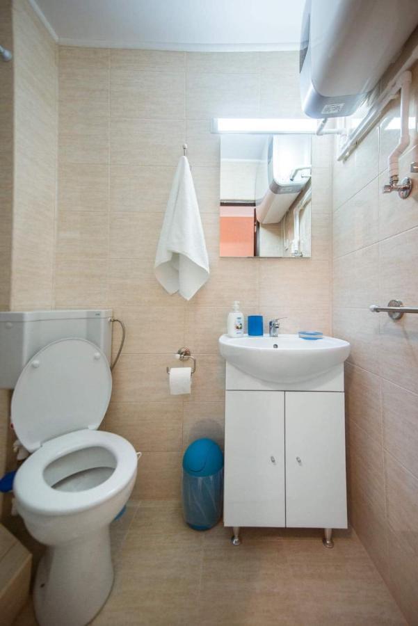 Garsonierele Alexandru Apartment Saturn Exterior photo